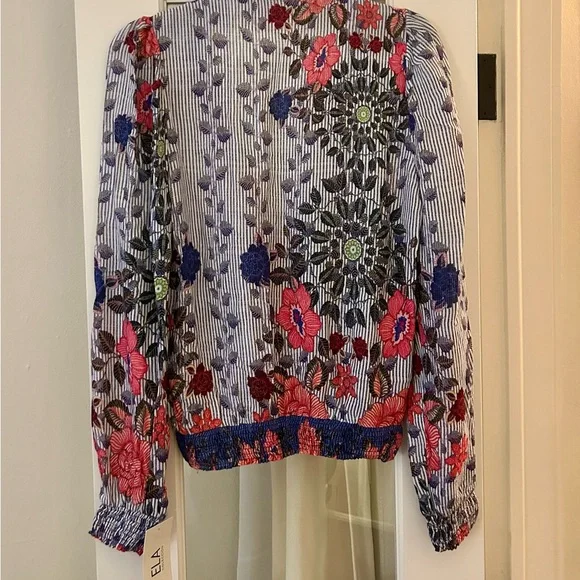 ELA Floral Embroidered Blouse Size XS - Picture 3 of 9